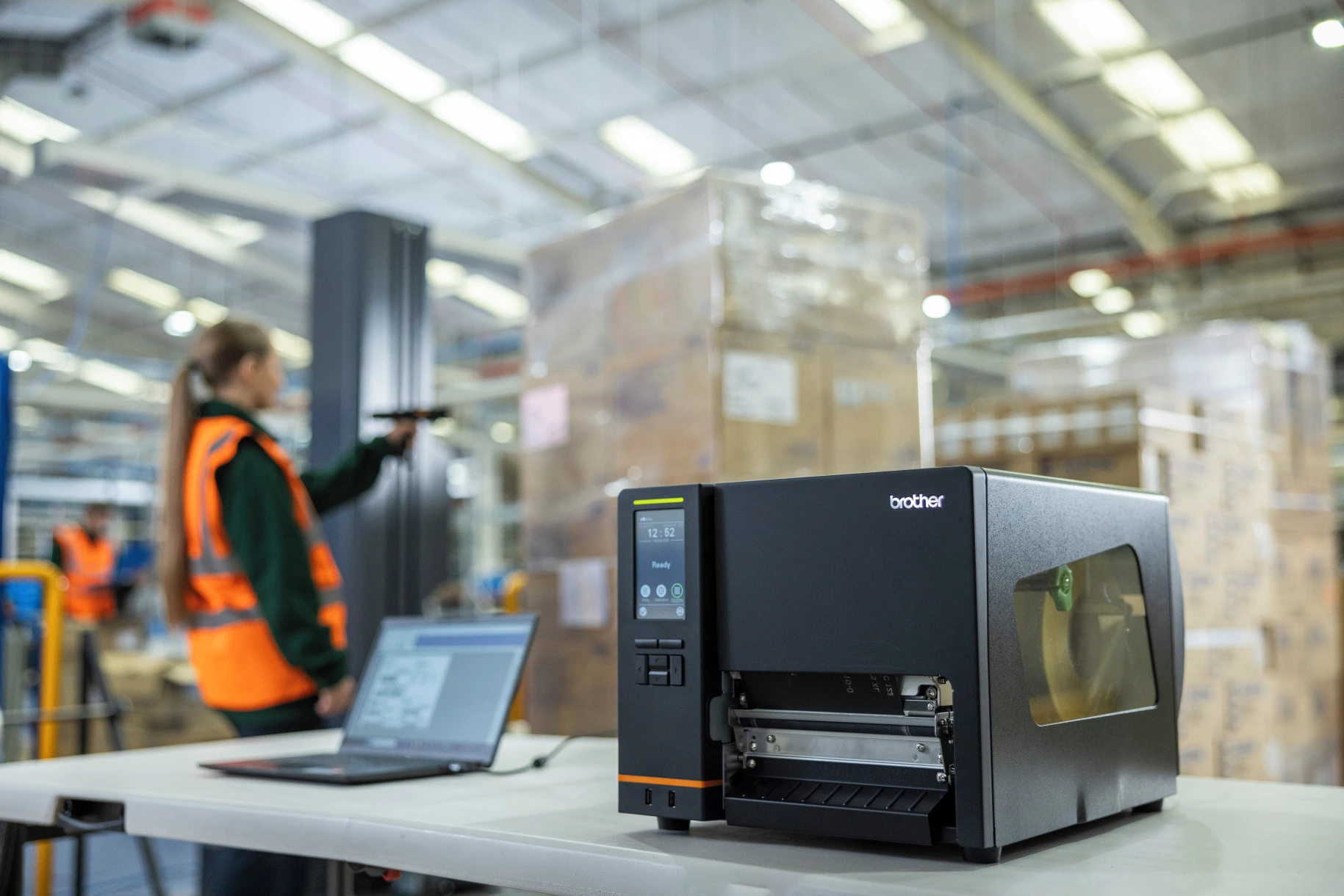 Artigo Brother reforça a sua gama industrial com novas impressoras de etiquetas de 6 polegadas